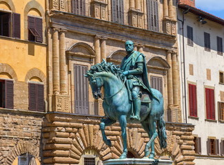 Fototapeta na wymiar Equestrian statue of Cosimo I in Signoria Square of Florence, Italy