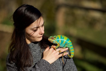 Femme portrait reptile © mathisprod