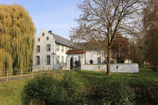 Dorenburg in Grefrath