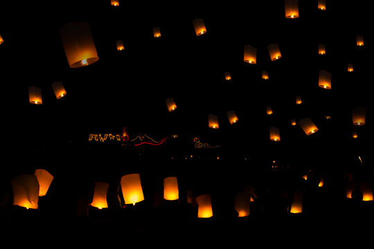 New Year festival, lanterns unfounded in Thailand, ubon ratchathani.