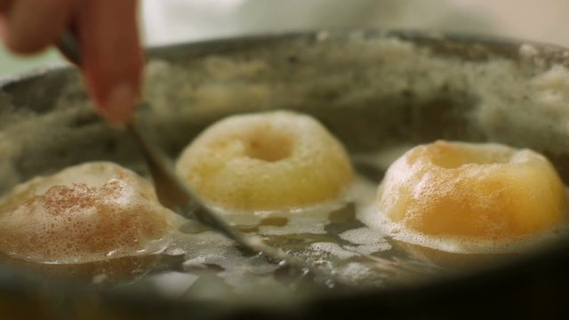 Making apple pie