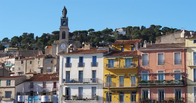 S&egrave;te, H&eacute;rault department,Occitanie, France. Traditional coloured facades along the Canal Royal.