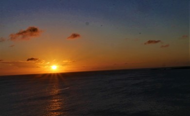 Fototapeta premium Sonnenuntergang über dem Meer