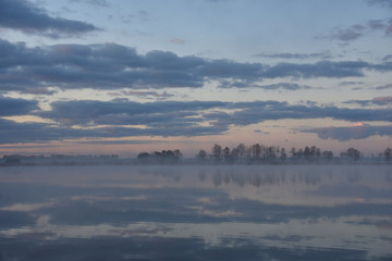 Fototapeta na wymiar Sonnenaufgang am Latzigsee bei Borken 