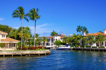 Obraz premium Luksusowa rezydencja w ekskluzywnej części Fort Lauderdale