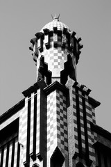 Obraz premium Art nouveau in Barcelona. Black and white retro image style.