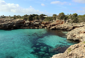 Fototapeta na wymiar Escena de costa sur de Menorca