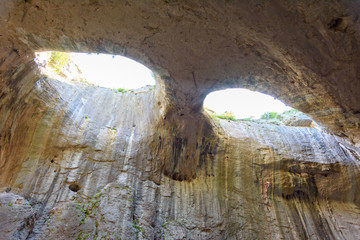 Prohodna cave, climbing on the eyes