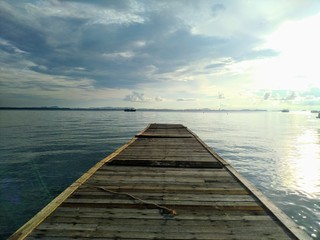 Fototapeta premium jetty on the seashore