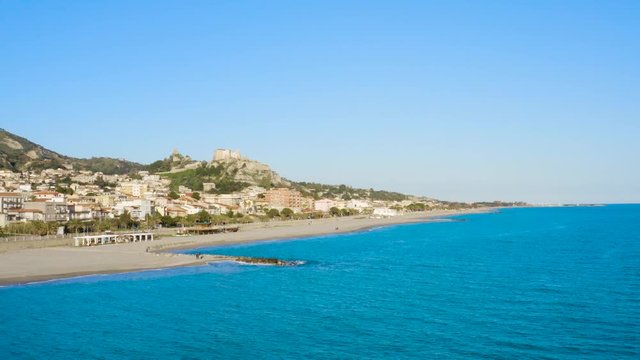 Roccella Jonica vista aerea della citt&agrave; calabrese che si affaccia sul mare Mediterraneo