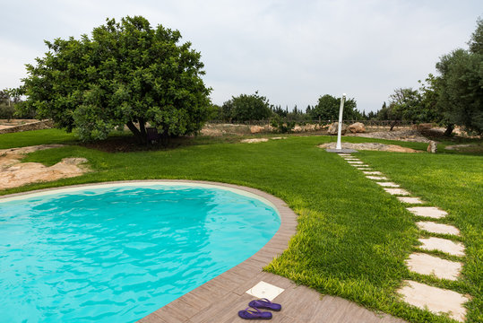 Shower in the lawn by the pool