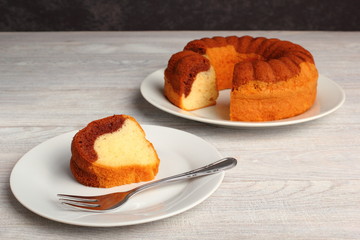 Chocolate and Vanilla Marble Cake