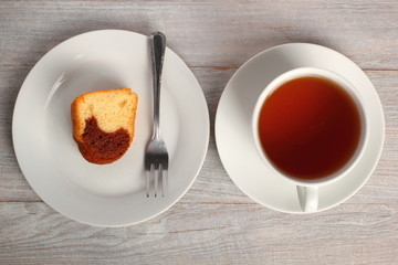 Chocolate and Vanilla Marble Cake