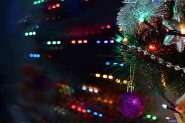 Obraz na płótnie Canvas christmas tree with balls and lights