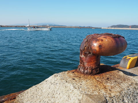 3 Best 係船柱 Images Stock Photos Vectors Adobe Stock