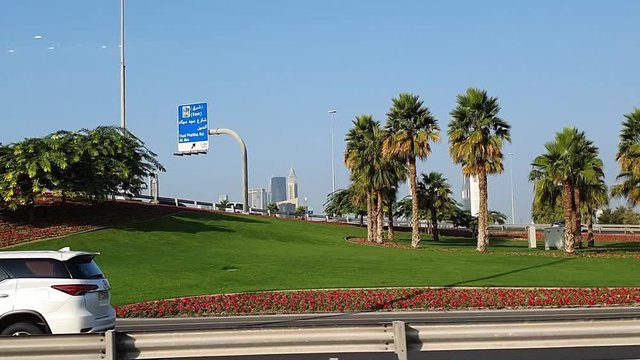 cars driving on road in Dubai to jabel hafeet al alin