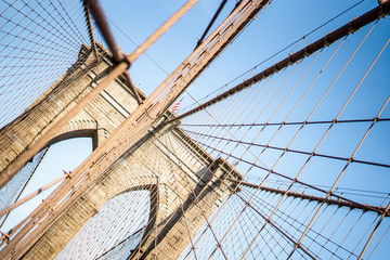 Obrazy na Szkle  Spacer po moście Brooklyn na Manhattanie, Nowy Jorky