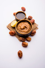 Dates Face mask for supple, smooth and clear skin with ingradients like fresh raw khajoor, lemon and honey. selective focus