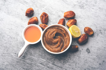 Dates Face mask for supple, smooth and clear skin with ingradients like fresh raw khajoor, lemon and honey. selective focus