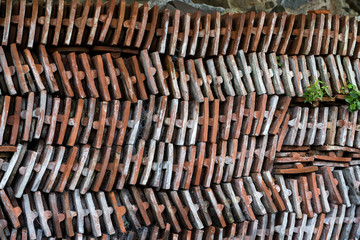 Historische Biberschwanz-Dachziegel