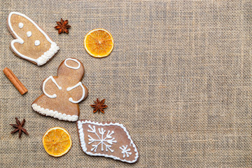 Christmas candy. Christmas frame with gingerbread cookies. Merry Christmas greeting card, banner. Winter holiday xmas theme. Happy New Year. Space for text