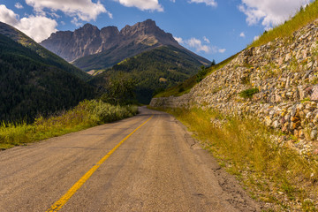 Fototapeta premium Red Rock Road