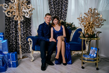Obraz premium Young ordinary family. Young husband and wife. Happy young couple.