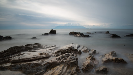  making long exposure near the sea