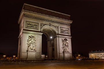 Fototapeta na wymiar Arc De Triomphe without cars