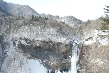 Fototapeta na wymiar 冬の滝
