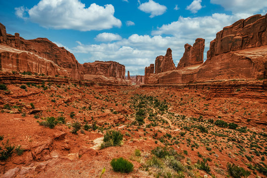 Viewpoint into the Park Avenue Trailhead, a popular filming location. Arches National Park near Moab, Utah, United States