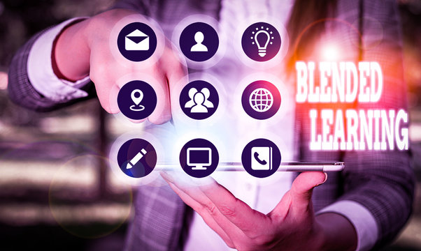 Word writing text Blended Learning. Business photo showcasing combines traditional classroom lessons with online teaching
