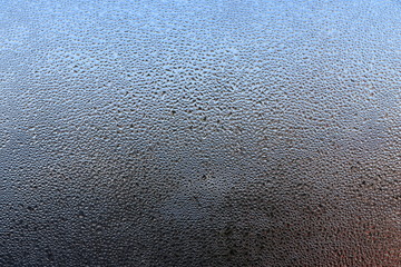 結露したガラス窓