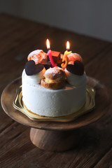 ショートケーキとろうそく