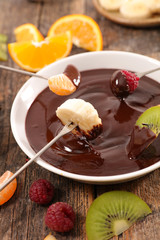 chocolate sauce and fruits dipping