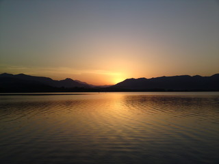 Fototapeta premium Sun With Water 05