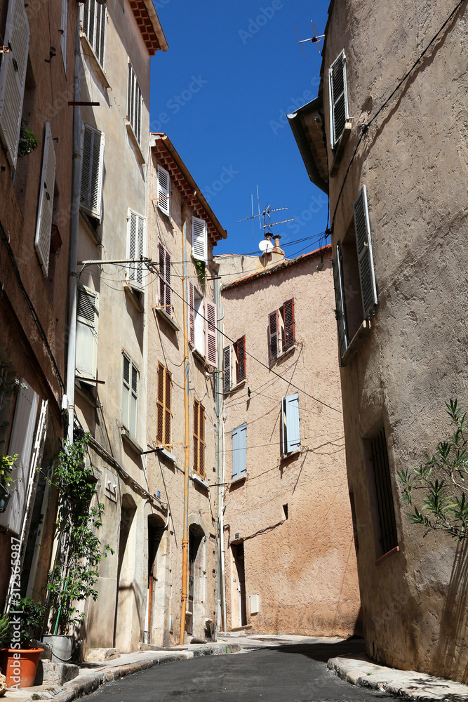 Wall mural france, provence , hyeres, old town street