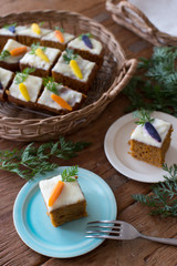 カラフルなキャロットケーキ