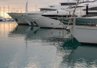Fototapeta premium Du plus petit au plus grand bateau