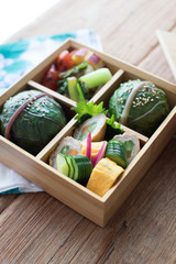 広島菜のおむすびとお惣菜