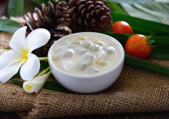 Thai dessert, Bua Loy in cup
