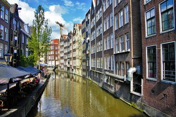 Fototapeta na wymiar canal in amsterdam