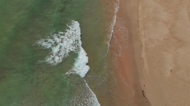 沖縄の嘉陽ビーチをドローンで空撮