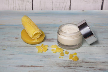 Cold cream of almonds, rose water and virgin beeswax, in glass jar