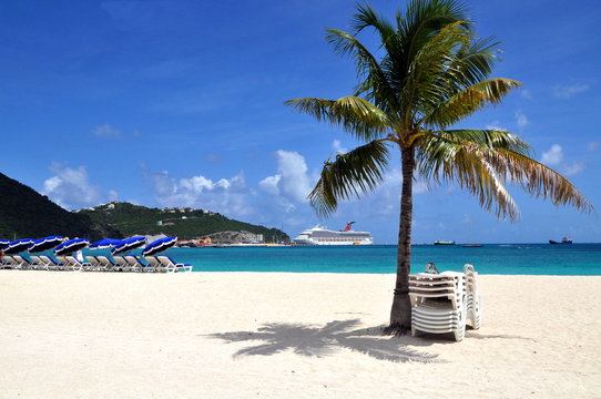 sint maarten  island beach