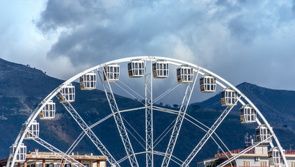Fototapeta premium Ferris wheel attraction side view