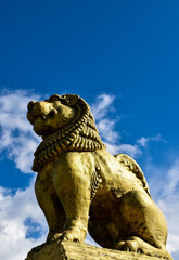 Brave Lion Posture sitting Lion statue