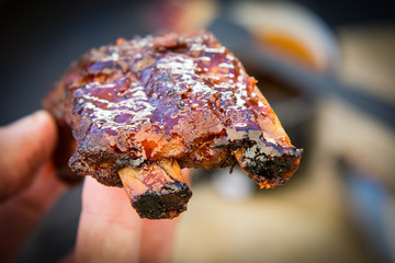 Spare Ribs aus dem Smoker