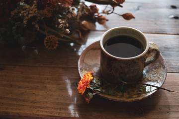 花とコーヒー