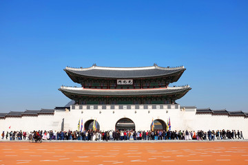 Fototapeta premium Gwanghwamun gate at Geyongbokgung Palace in Seoul. 